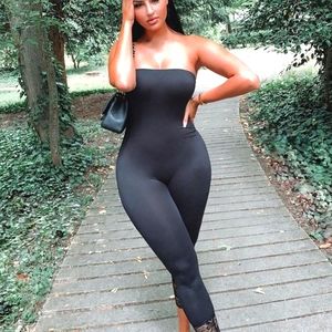 Fashion Nova Jumpsuit size Medium